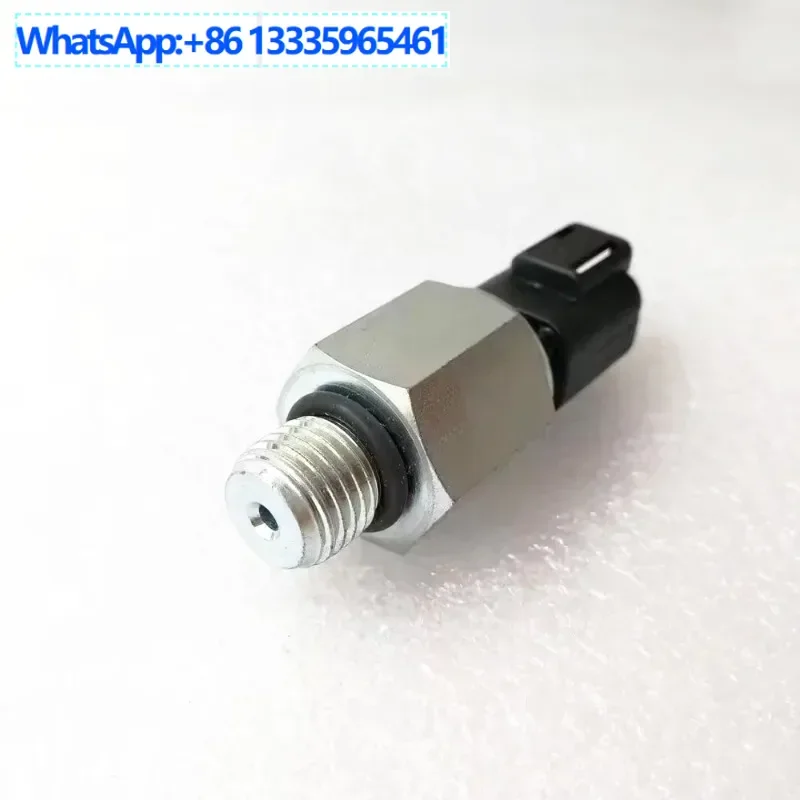 

2PCS For Cummins ISBE ISDE engine parts oil pressure sensor 2897324 3969395