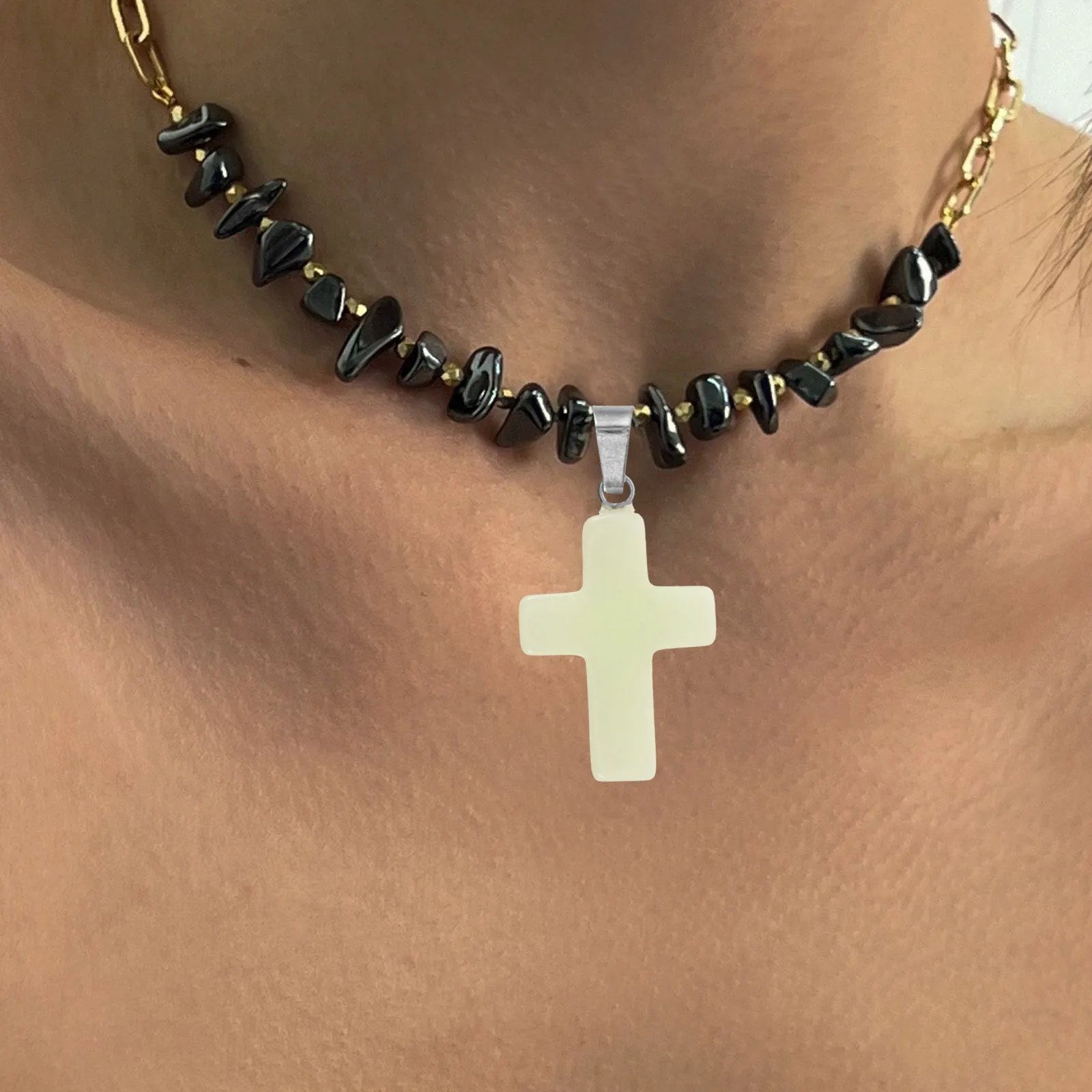 

10pcs Luminous Stone Pendant Cross Agate in the Dark Necklace Charms for Party Travel Daily DIY Bracelet Decorative