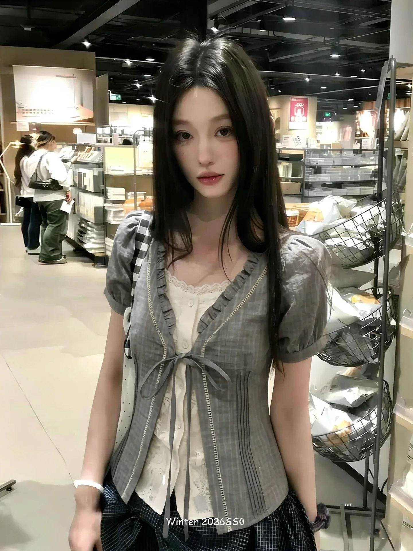 

Slim Fit Plaid Bubble Sleeve Shirt Women's Summer Fashion College Style Top Short Sleeve Sweet Wind Shirt Knot Design