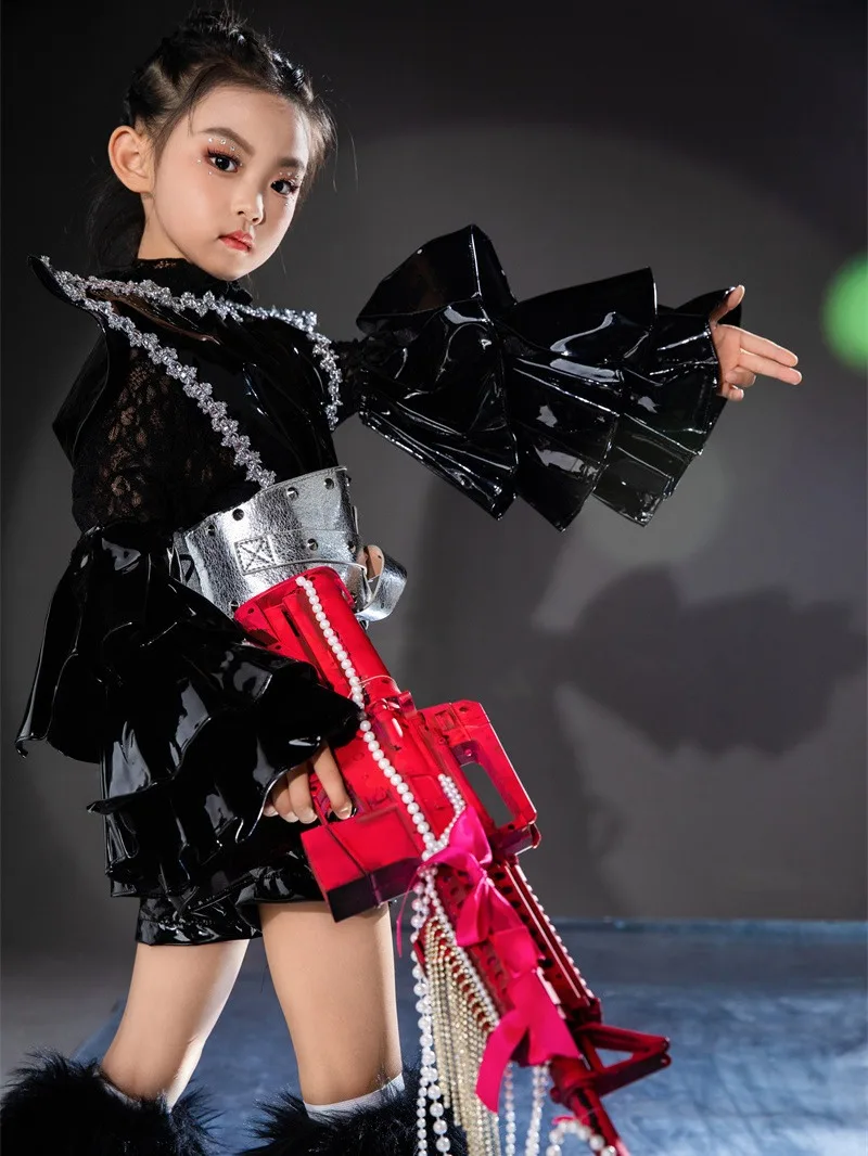 Stage Runway Outfit，Motorcycle-style Black Leather Costume For Girls,Metaverse Future Theme Clothes