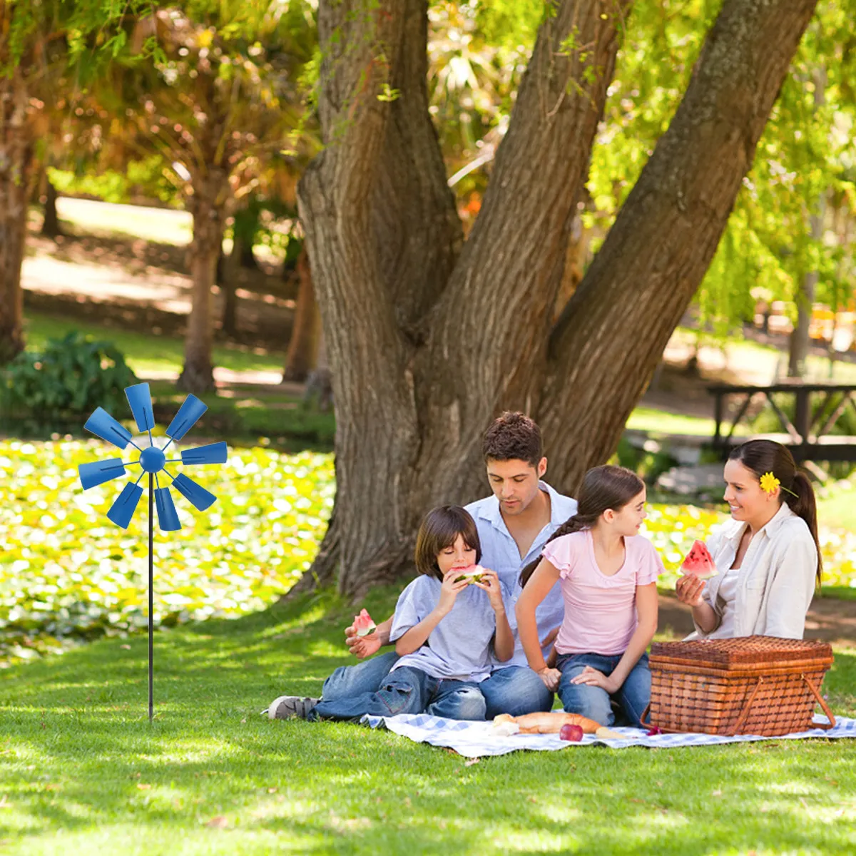 1Pcs Decorative Iron Windmill Garden Decor Rotary Wind Spinner Yard Outdoor Pinwheel Winnower Stylish Outdoor Decoration