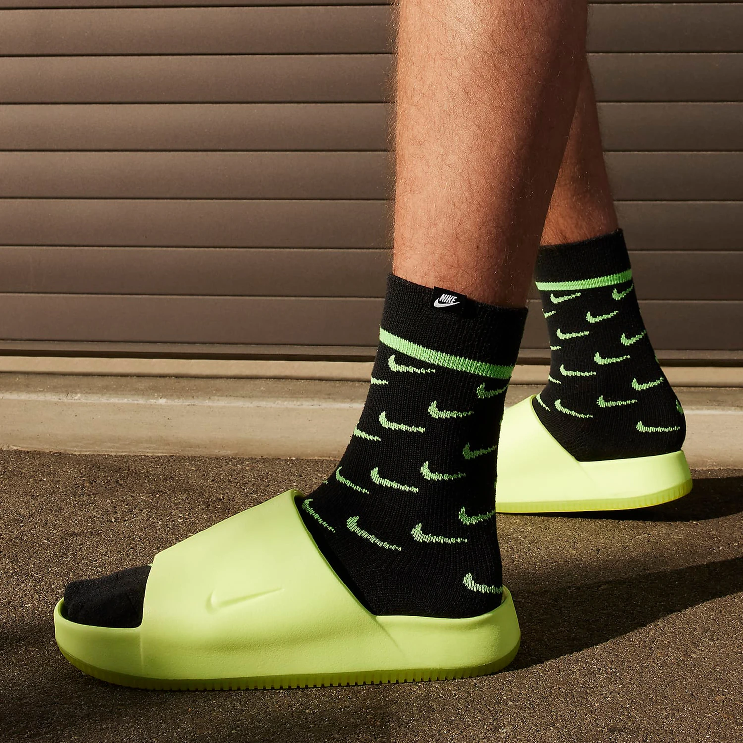 

Nike genuine Calm Slide men's lightweight and comfortable sports slippers FD4116-700