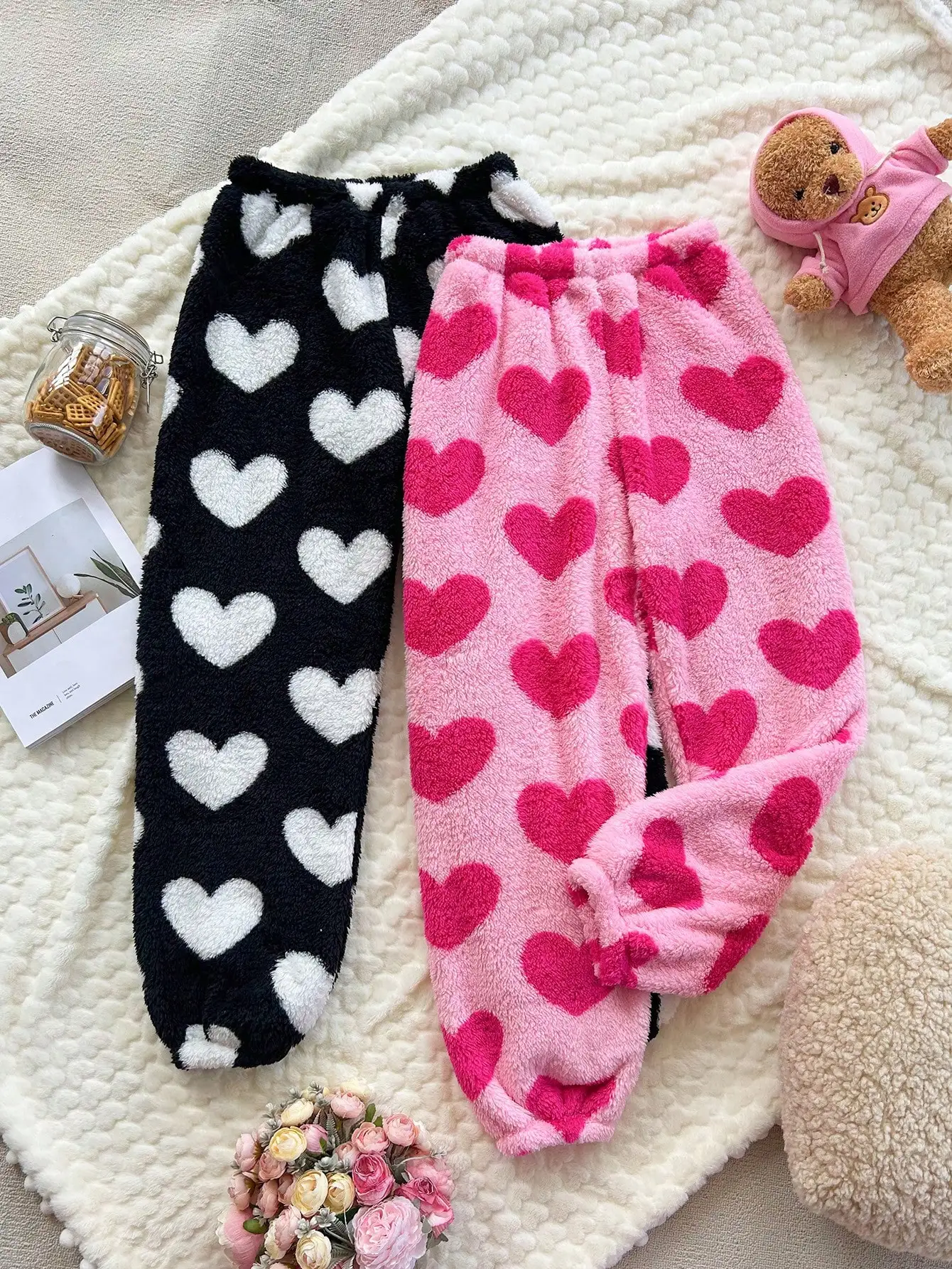 

Комплект из 2-х женских пижамных штанов с принтом в виде сердечек, из пушистого флиса, с эластичным поясом