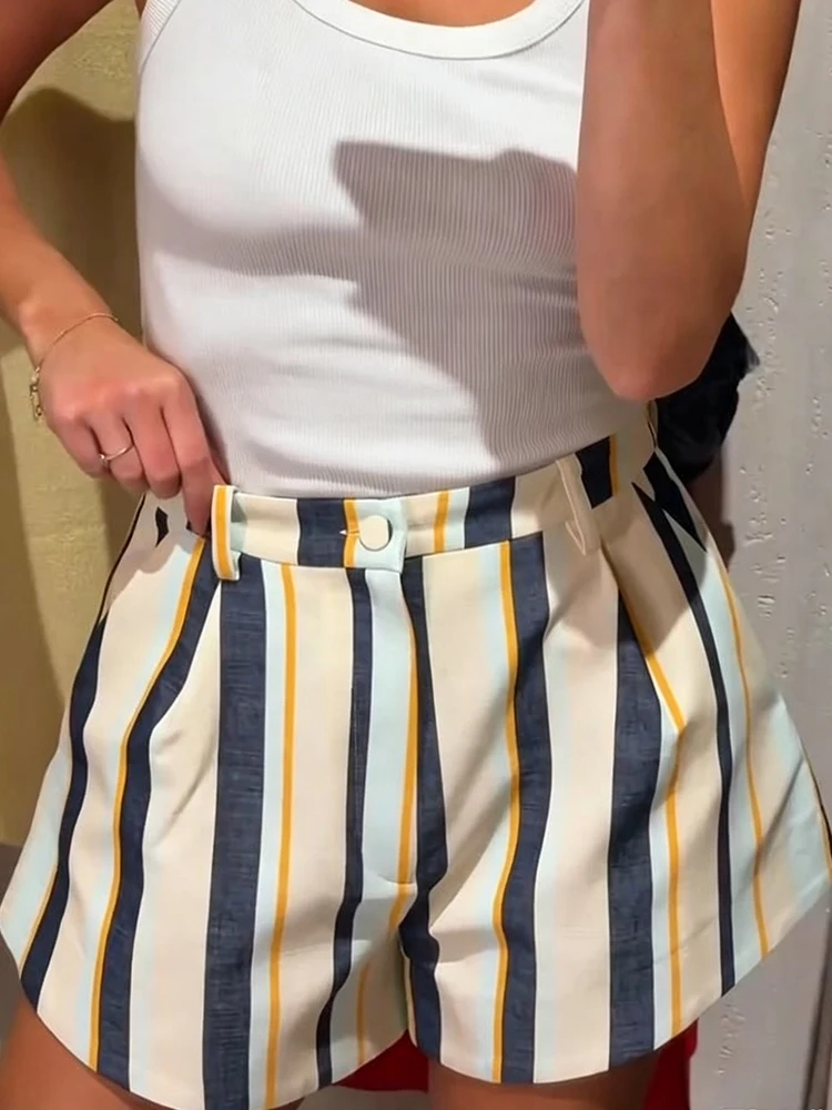 Vacation High Waist Striped Women's Shorts Button Zip Up Pockets A-line Short Pants 2026 Summer Lady Beach All-matching Outwear