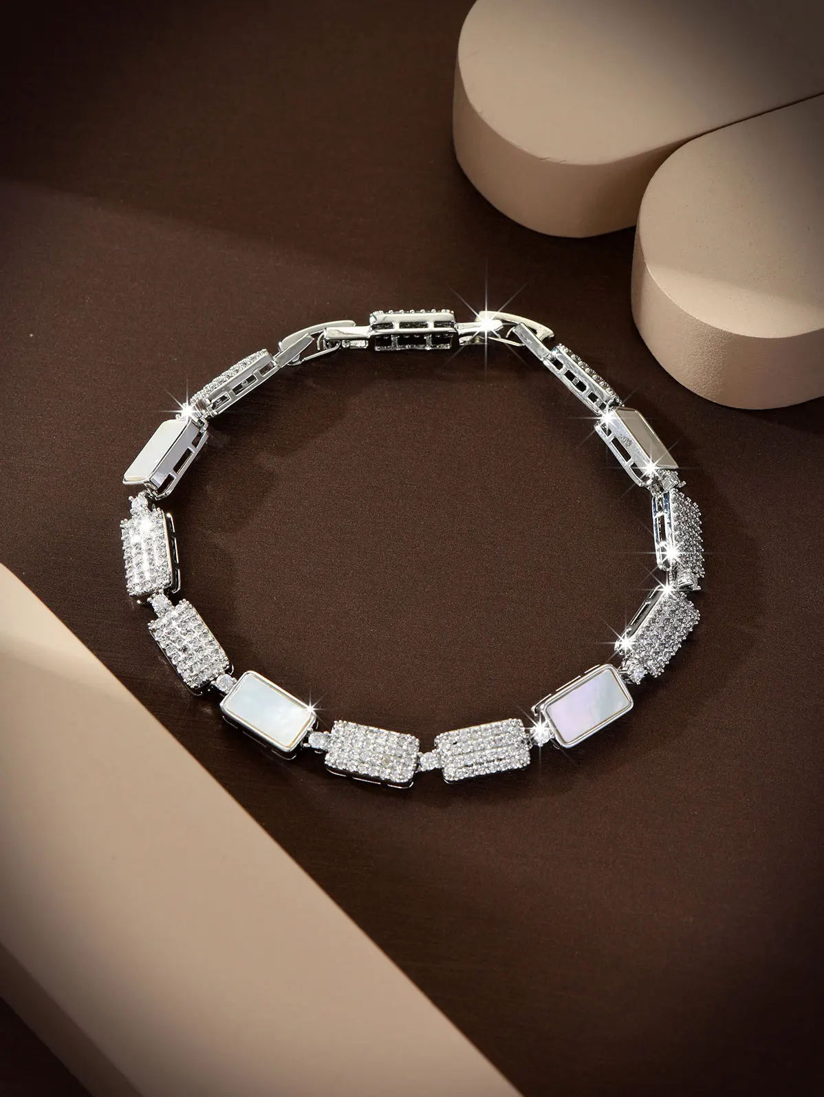 

HIBRIDE Sparkling Daily Hundred Women Twinkle Personalised Jewellery Bracelet Dress Accessories Dinner Prom Gift Party B75