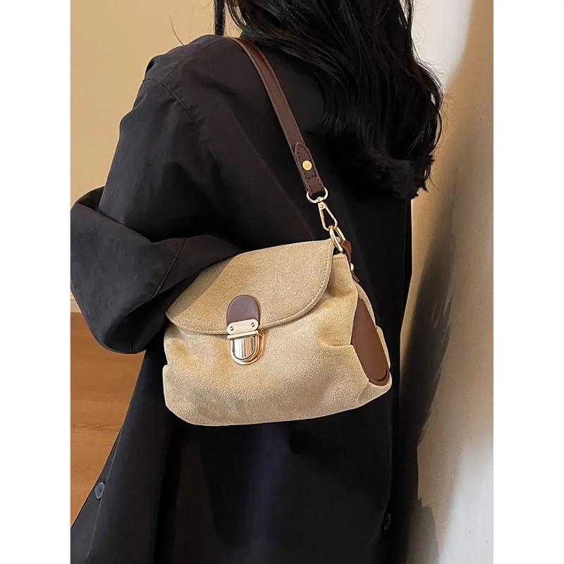 Retro Frosted Underarm Bag Faux Suede Fabric Women‘s 2023 New Winter Fashion Portable Shoulder Bag Popular Texture Crossbody Bag