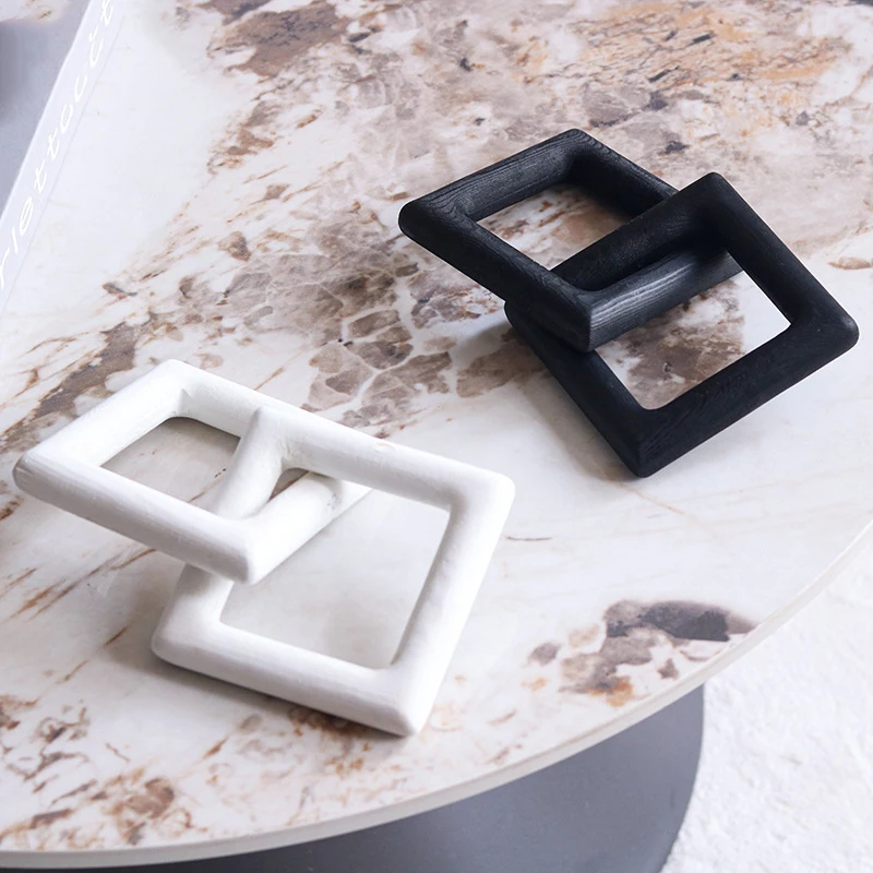 Geometry Square Frame Chain Statue Desk Decoration Ornaments Modern Crafts Creative Shackles Sculpture Room Aesthetics Decor
