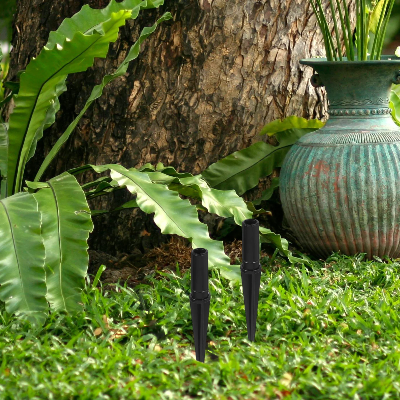 

10Pcs Ground Stake Spike for Solar Lights Strong Plastic Lamp Stakes Drainage Design Ideal for Yard Garden Lawn Lighting