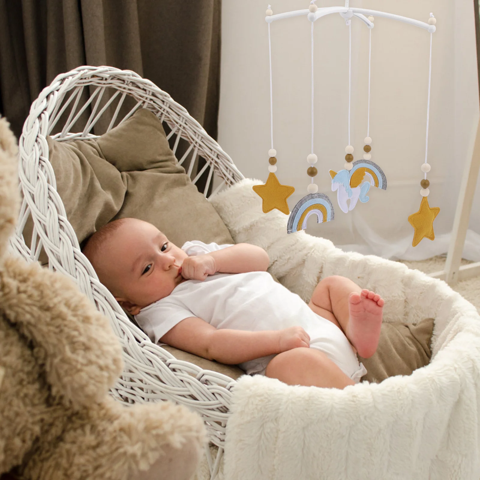 โมบายติดเตียงเด็ก โมบายสำหรับเด็กแรกเกิด พัฒนาทักษะการเคลื่อนไหวและประสาทสัมผัส สำหรับเด็กชายและเด็กหญิง ของตกแต่งแขวนเตียงเด็ก โมบายเขย่ามือ ติดเบาะรถยนต์สำหรับเด็กทารก