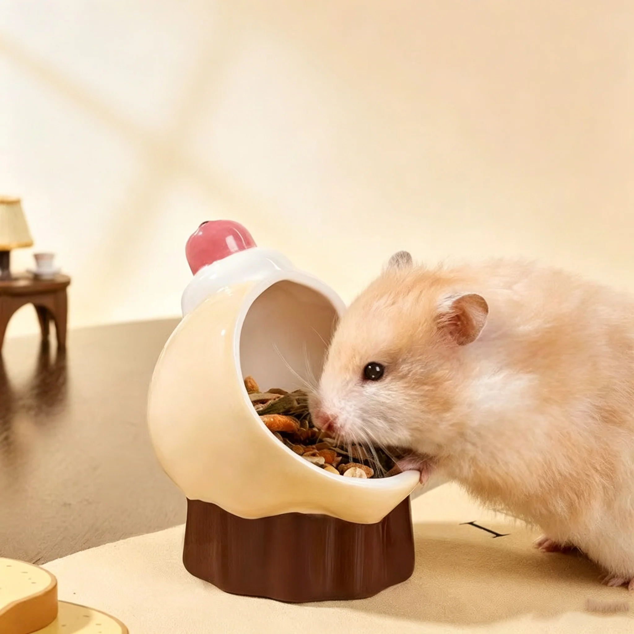 Ceramic cartoon decorative plate, storage bowl, hamster food bowl, bowl
