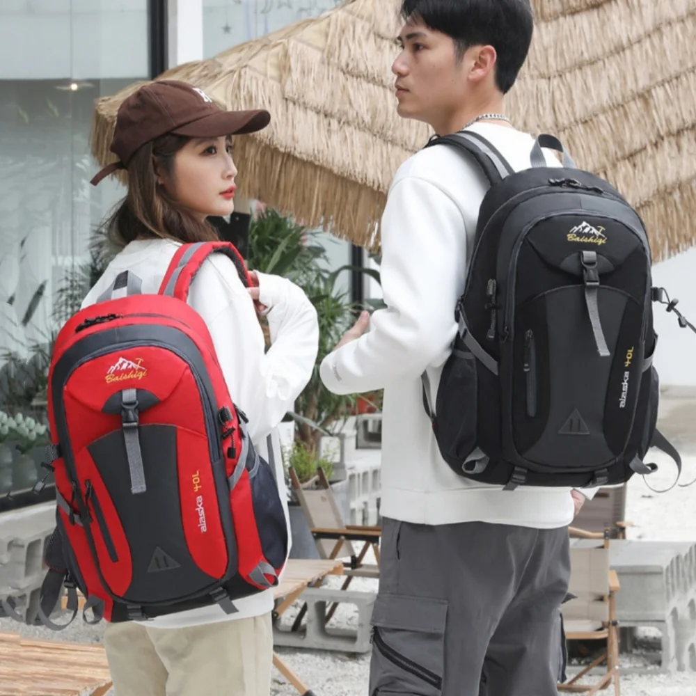 Multifunctional Backpack Breathable Hiking Sports Backpack Outdoor Mountaineering Backpack Nylon For Camping Cycling School