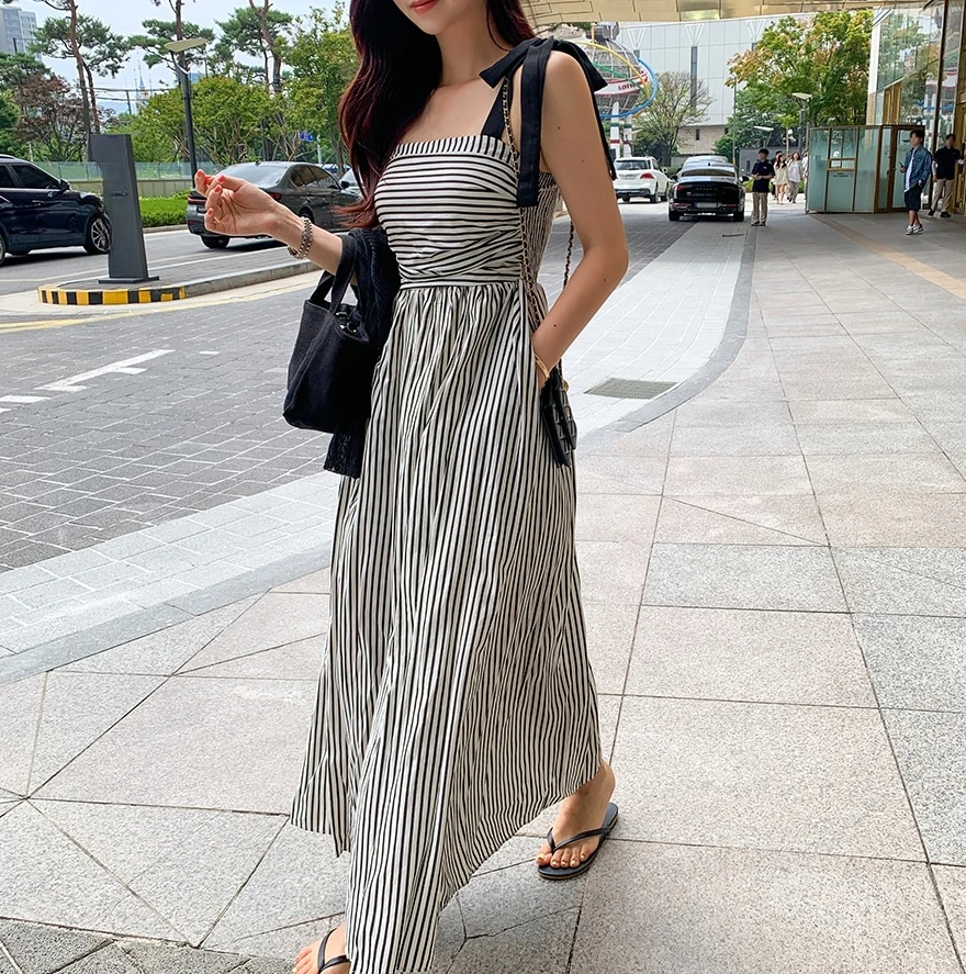 REALEFT Vintage Striped Strapless Women's Long Dresses Pockets 2025 New High Waist Casual Loose Bow A-line Tank Dress for Womens