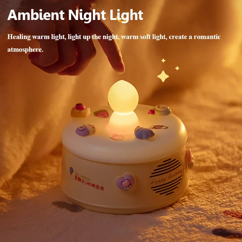 مكبر صوت صغير لطيف يعمل بالبلوتوث 5.3 ضوء ليلي دافئ كعكة عيد ميلاد بلوتوث ساوندار Hifi صوت لتقوم بها بنفسك مشغل موسيقى MP3 هدايا عيد الميلاد