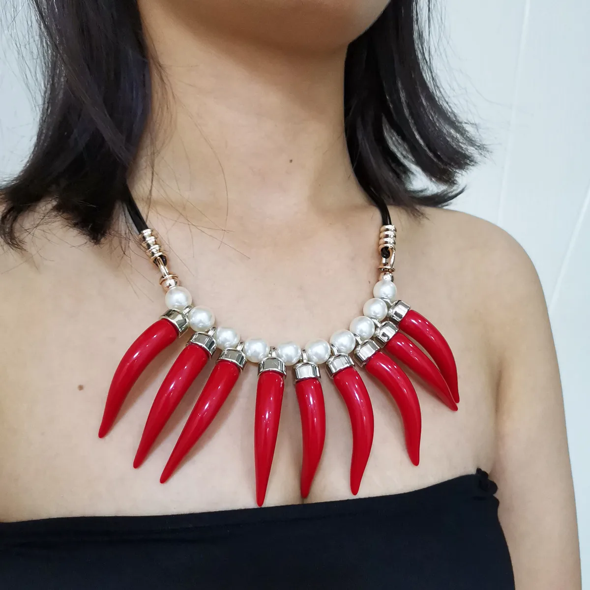 HC Statement Red Pepper Pendant Big Necklace Women Bohemia Pearl Beads Chain Clavicle Cute Chili Charm Aesthetic Choker Necklace