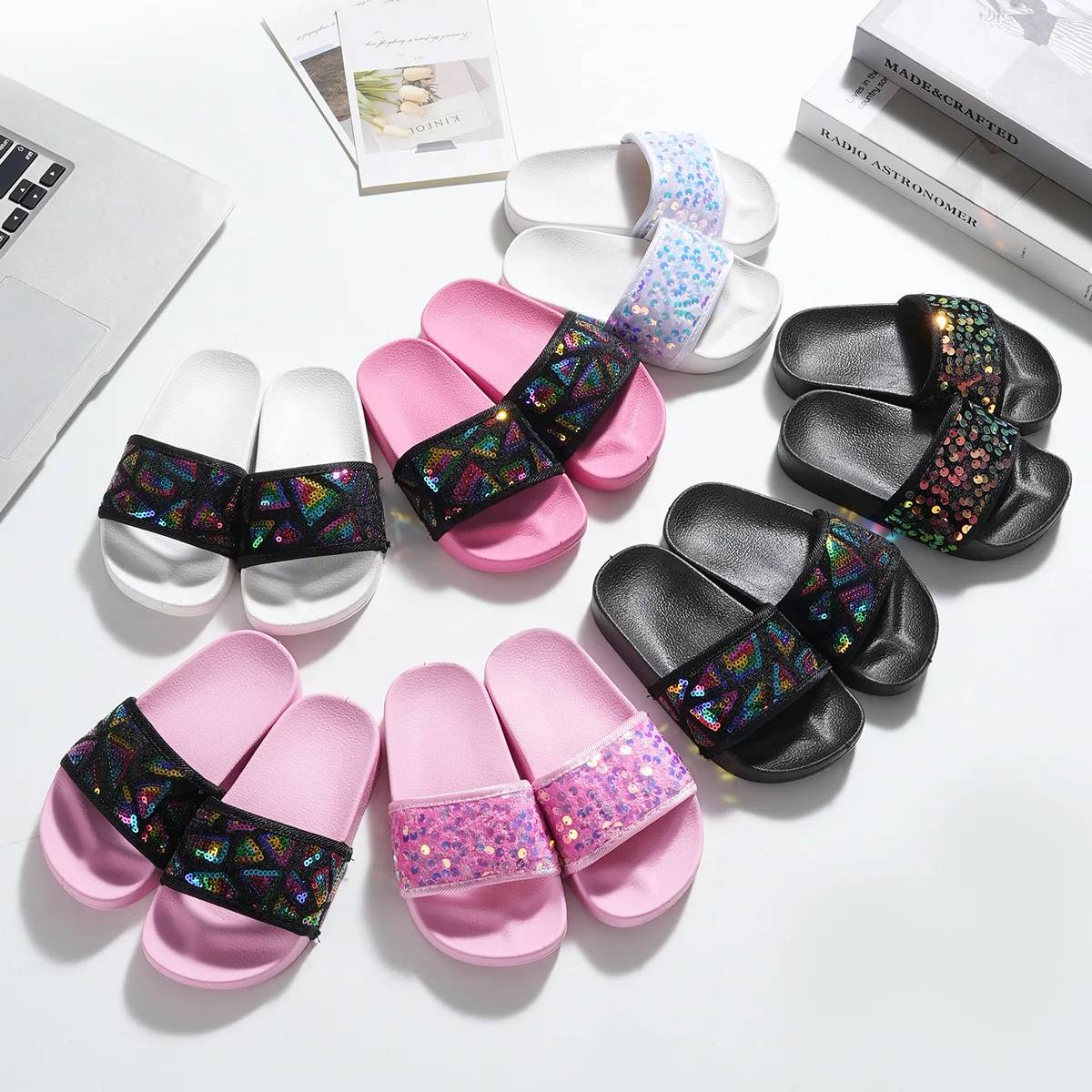 Hot Kawaii Casual Shoe Childrens Shoes Fashion New Summer Kids Slippers Cute Anti Slip Soft Baby Toddler Boys Girls Sandals for