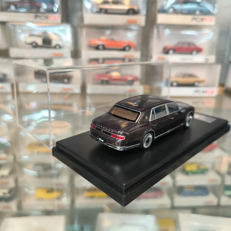 1/64 Model Car TOYOTA Century Luxury Alloy Toy Motor Vehicle Diecast Metal Edition Toys with Acrylic Box Brown Collection Gift