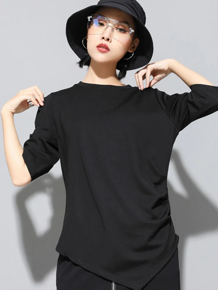 [EAM] Women Red Irregular Pleated Hem Big Size Casual T-shirt New Round Neck Half Sleeve Fashion Tide Spring Summer 2024 JS997