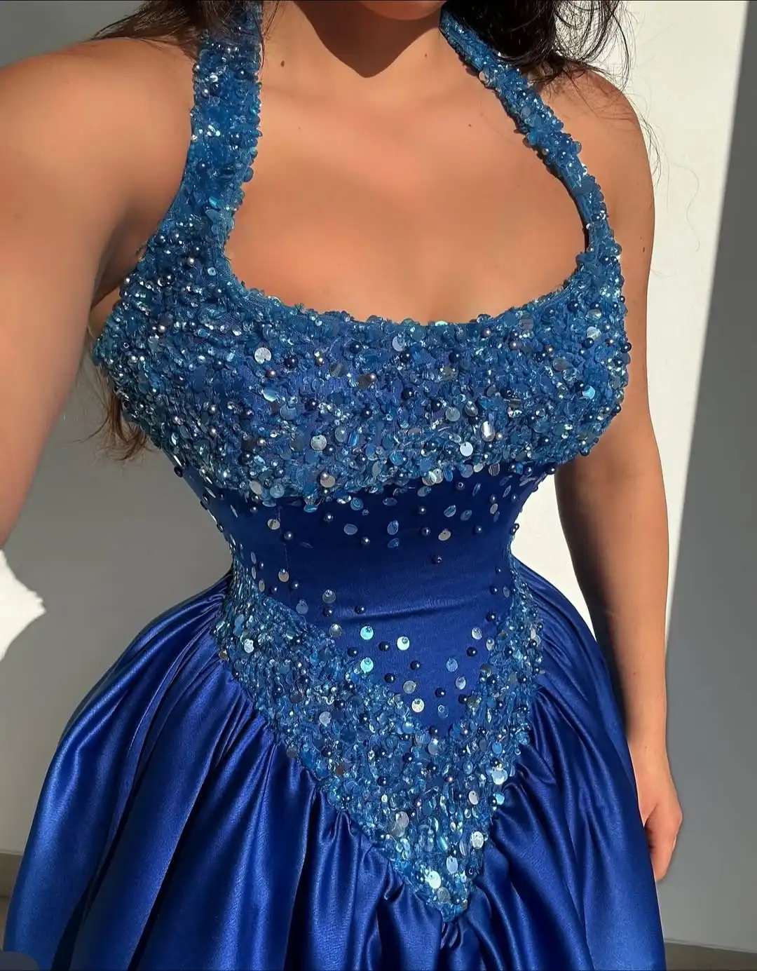 

Ofherown Luxury Beaded Sequins Evening Dresses A-Line Pleating Halter Vestido De Formatura Royal Blue Sleeveless Prom Gowns