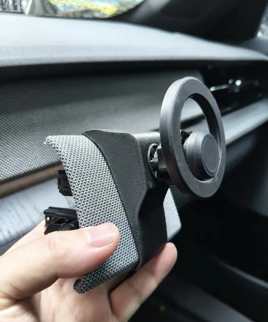 Suitable for Polestar 2 Mobile Phone Car Mount Bracket Car Magnetic Suspension Navigation Dedicated Modification Accessories