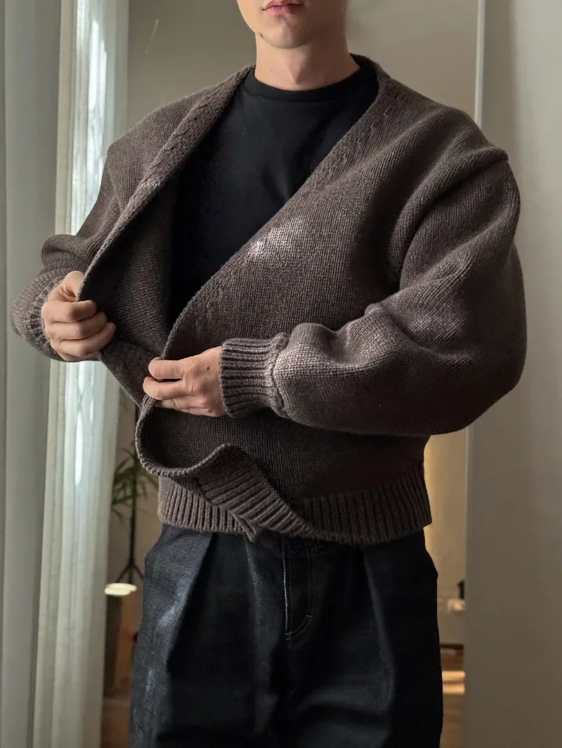 

2025 High Street American Retro Brown Knitted Sweater Trendy Brand Casual Streetwear Harajuku Solid Color V-neck Cardigan Men