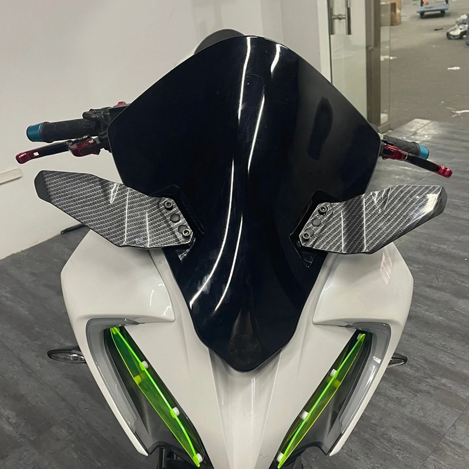 Aerodynamiczny spojler na przednią szybę motocykla z owiewką bocznymi skrzydłami dla T-MAX530 YAMAHA YZF-R3 YZF-R25 YZF-R1 YZF-R6