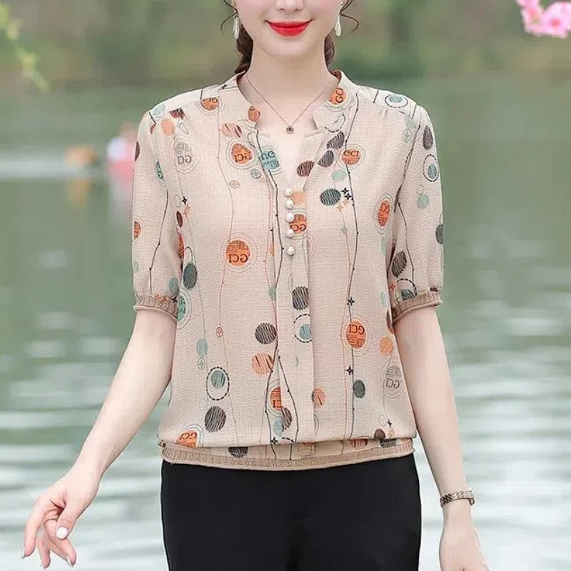 New Summer Women\'s Style V-Neck Short Sleeve Loose Thin Printed Classic Pullovers Plus Size Button Fashion Casual Commute Tops