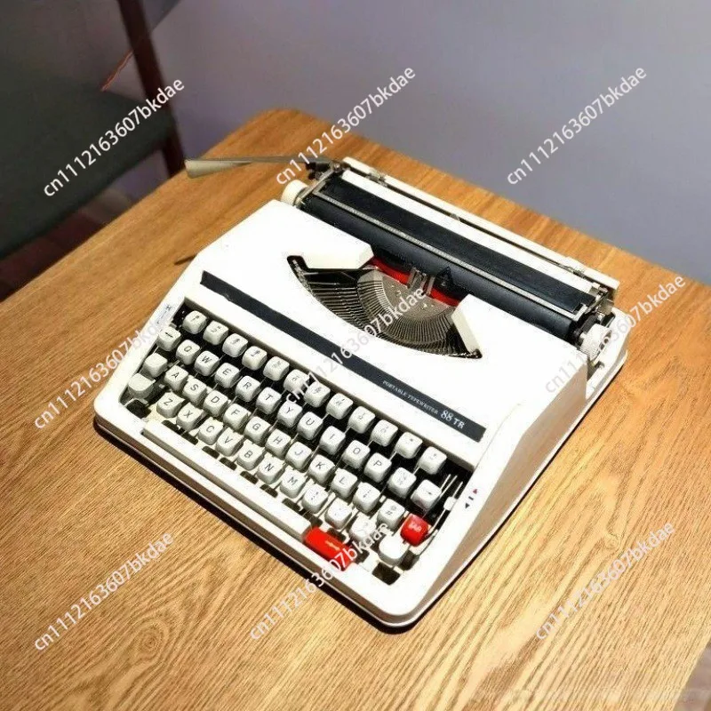 Vintage English Typewriter Mechanical Typing Normal Retro Art Collection Gifts Old Things.Used Item, in Good Working Condition
