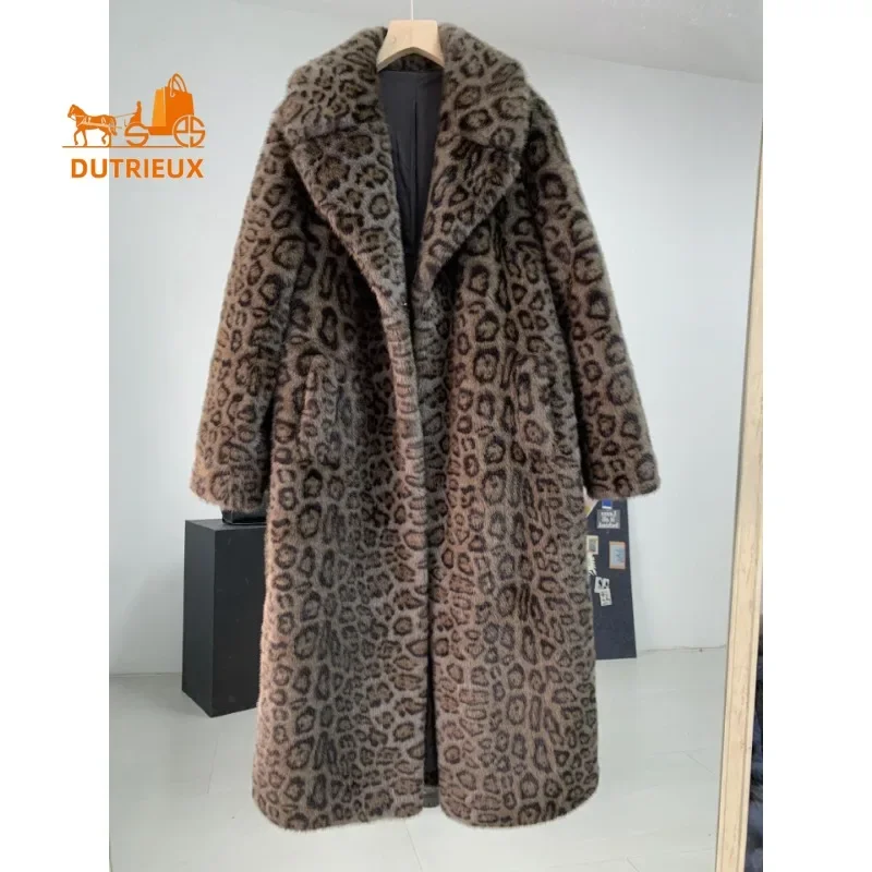 

2024 Winter New Fur Coat for Women, Extended Genuine Leather Fur Leopard Print Loose Silhouette Jacket for Warm Street Shooting