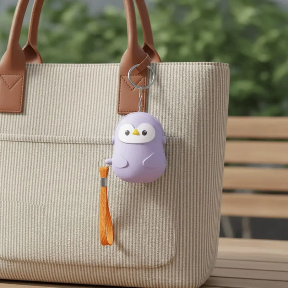 لطيف 130dB إنذار الدفاع عن النفس الشخصية البطريق شكل صفارة الإنذار السلامة الصغيرة المحمولة مع سلسلة المفاتيح الخفيفة LED إنذار للنساء الفتيات