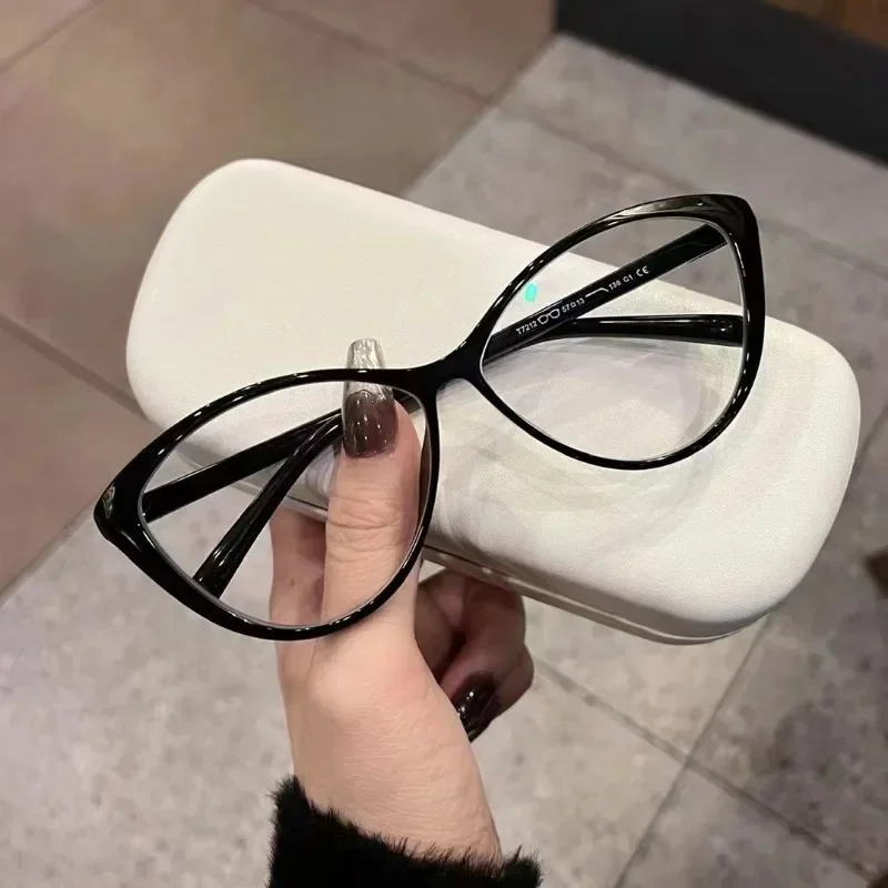 2025 Women Vintage Cat Eye Myopia Glasses Fashion Anti Blue Light Transparent Eyeglasses Large Frame Computer Glasses 0 To -4.0