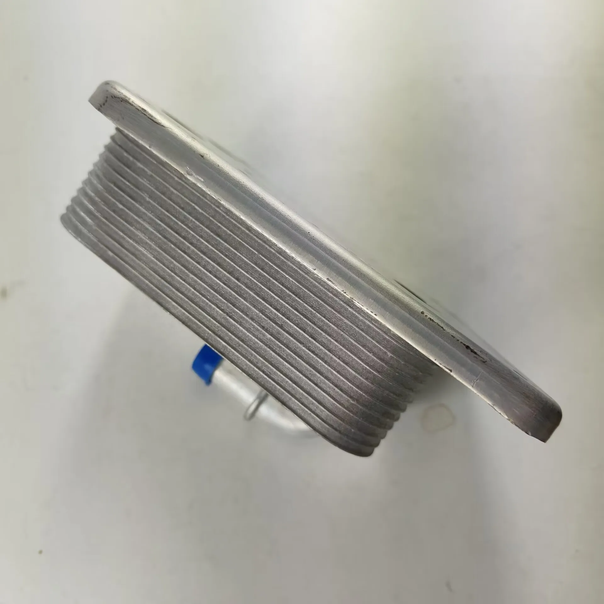 مبرد محرك قطع غيار السيارات 68020552AA