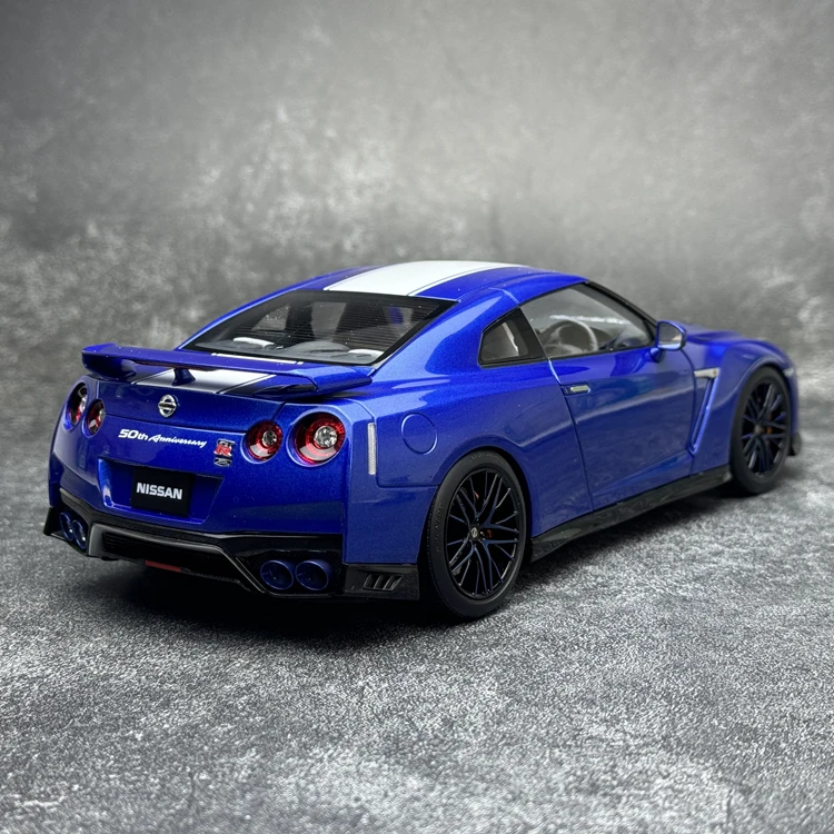 MOTORHELIX 1:18 FOR GT-R R35 50th anniversary edition Car model Static ornament Holiday gift