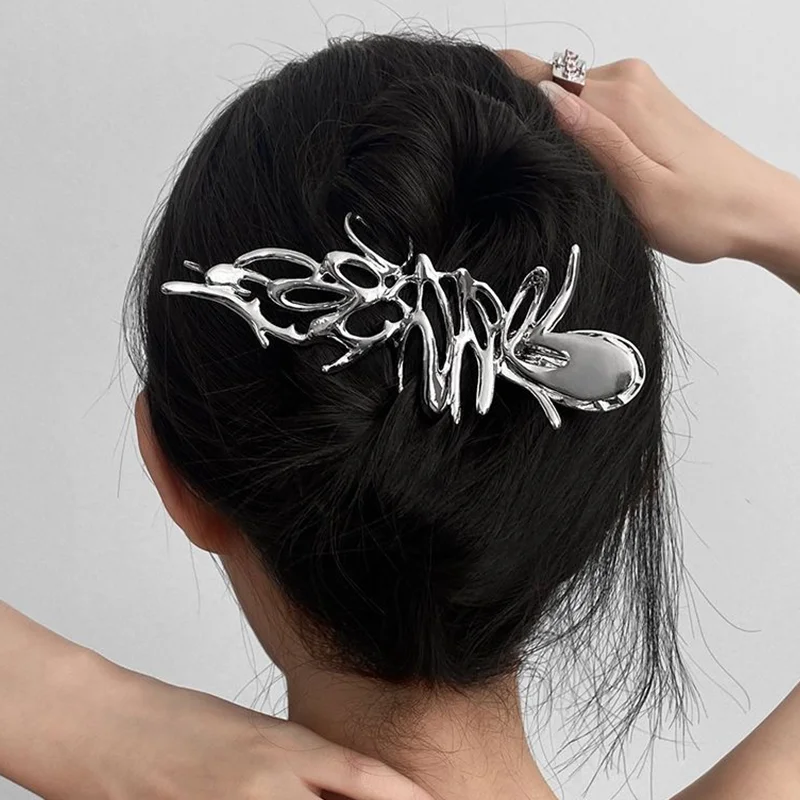 2022 Punk Metal Hair Clip Niche Design Sense of Metal Wind Large Grasp Clip Senior Sense of Light Luxury Shark Clip