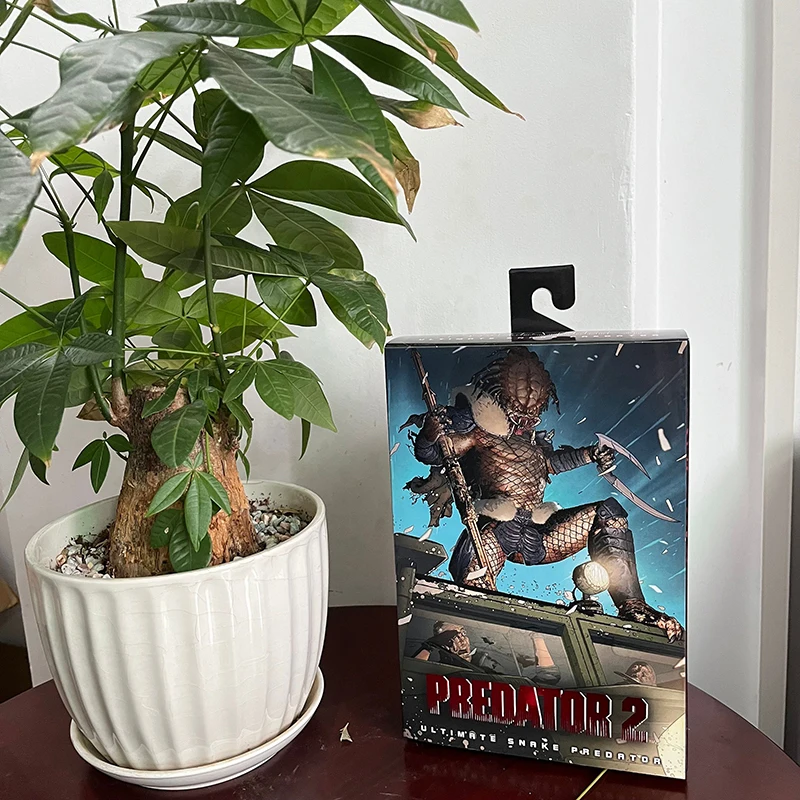 NECA Figure Ultimate Snake Predator 2 Battle Drmaced Action Figure Model Toys Joint Movable Doll Birthday Present For Kids