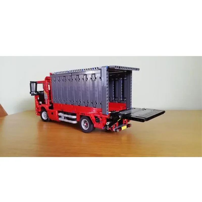 

MOC-82750CityCargo Transport Truck Delivery Truck with Tailgate Building Block Model1388PartsMOC Creative Toys for Boys and Kids