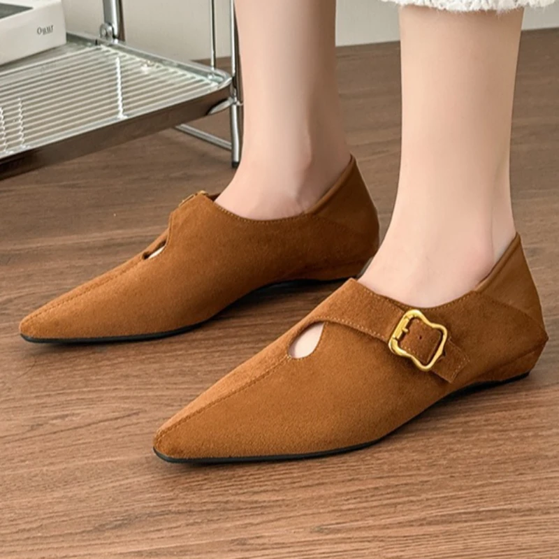 

High Quality Faux Suede Flats Women Fashion Metal Buckle Design Loafers Retro Pointed Toe Low Heel Pumps Comfortable Women Shoes