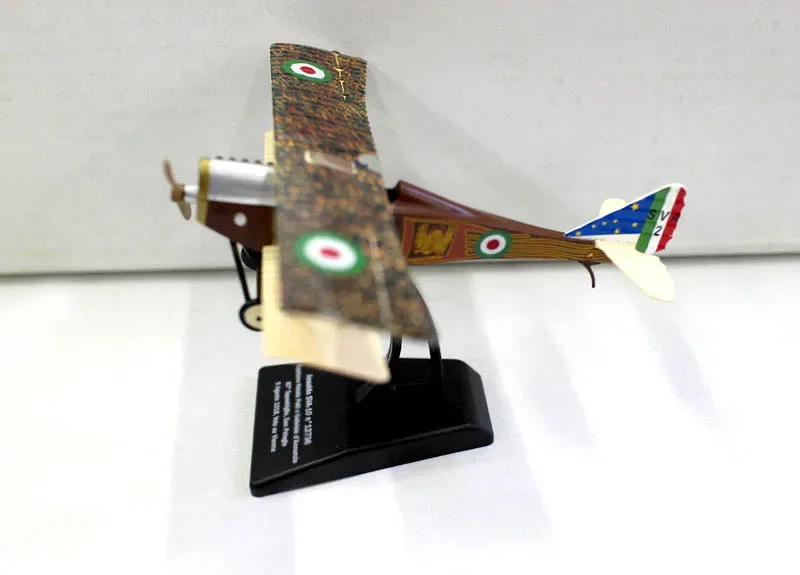 rare  1 / 72 Italian Air Force  SVA 10 reconnaissance aircraft  Biplane fighter  Alloy collection model