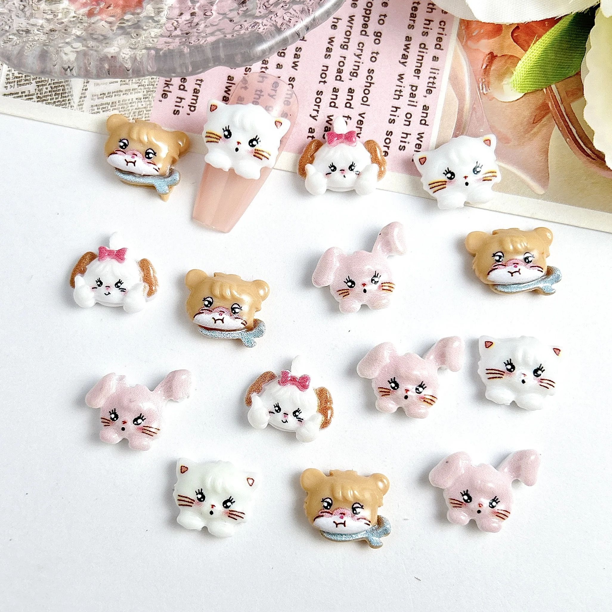 20PCS Kawaii Resin Cat Puppy Squirrel Rabbit Nail Charms 3D Cute Cartoon Glow in the Dark Animal Series Nail Art DIY Accessories