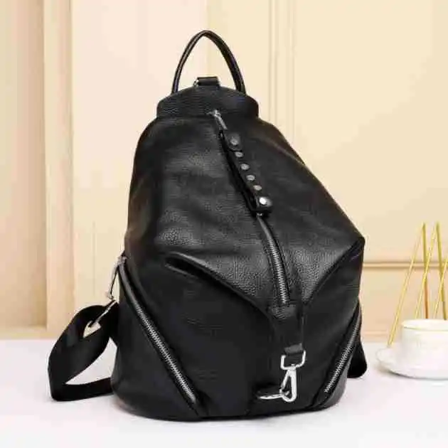 2023 Luxury Brand Genuine Leather Women Backpacks New Fashion Female Ladies Girl Student Korean Casual Rivet Designer Backpack