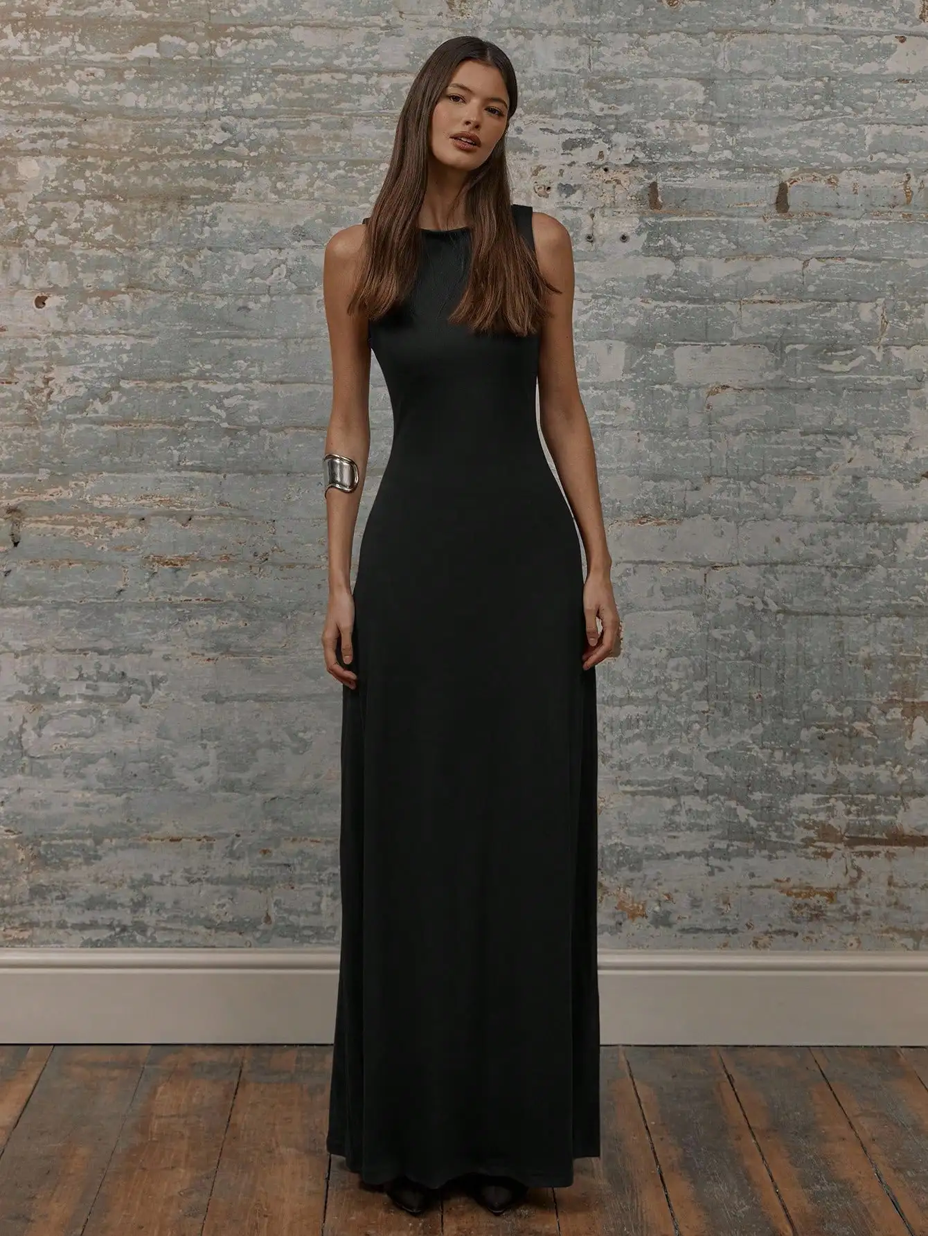 

Элегантное женское макси-платье без рукавов с круглым вырезом, однотонное, длинное, для лета и осени