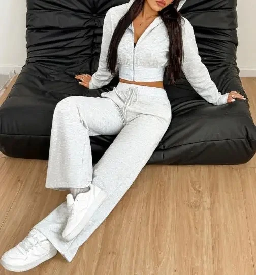 

Sports Two-Piece Set for Women Casual Yoga Long-Sleeve & Sports Pants Sets In Winter 2025 Women's Fashion Pants Outfits