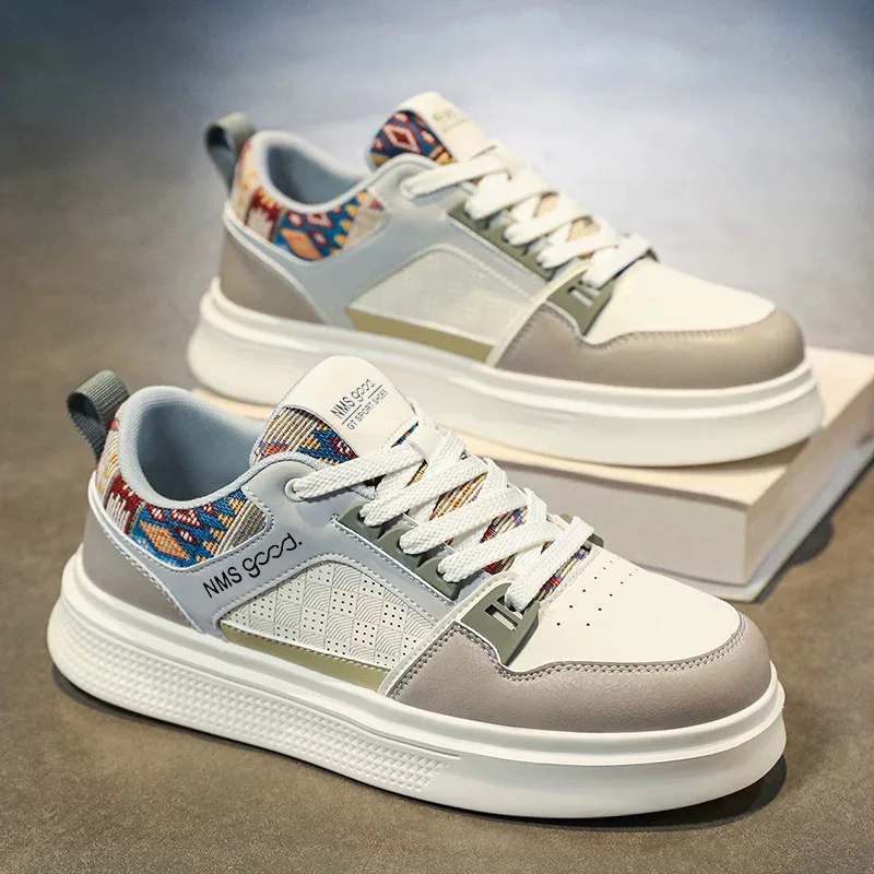 

Men's Casual Breathable Walking Shoes Soft-Sole Non-Slip Comfort Outdoor Flat Sports Board Shoes for Students