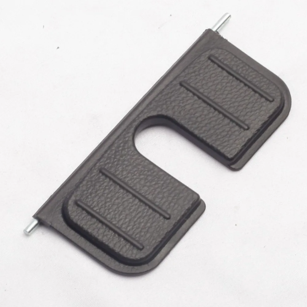 13309983   Panel embellecedor trasero de maletero, cubierta de cerradura, resorte genuino para Buick Regal 2009 2010 2011 2012 2013 2014 2015 2016 2017