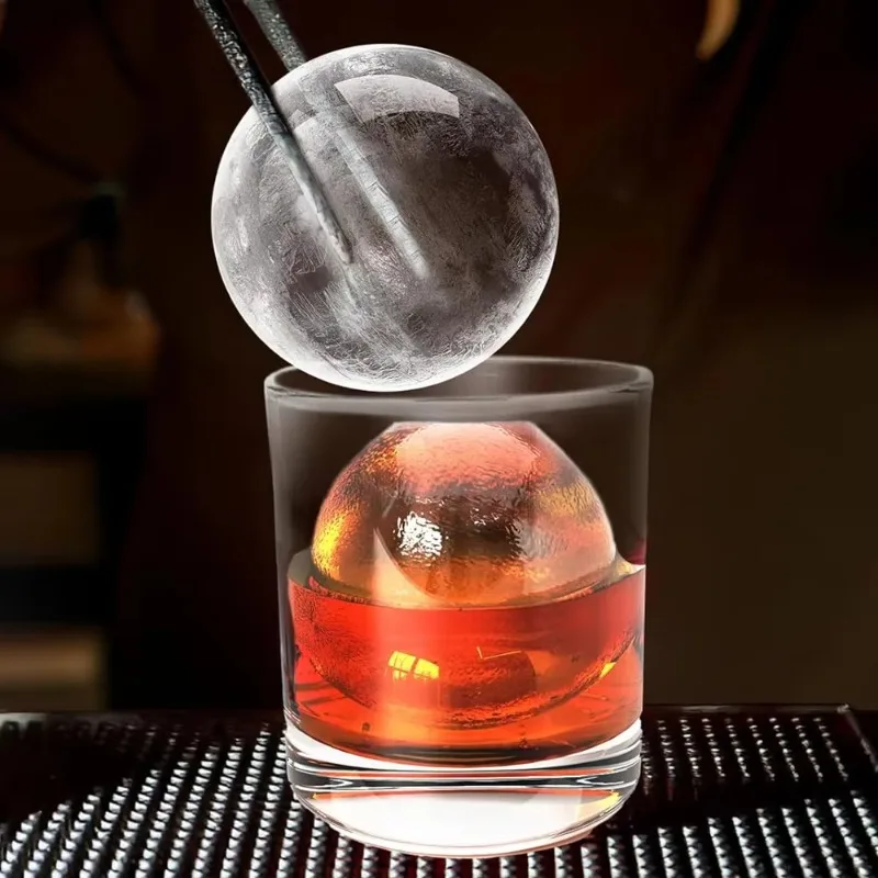 

30kg Ice Sphere Maker Gourmet Round Ice Ball Machine Clear Ice Maker for Cocktail Bar Use