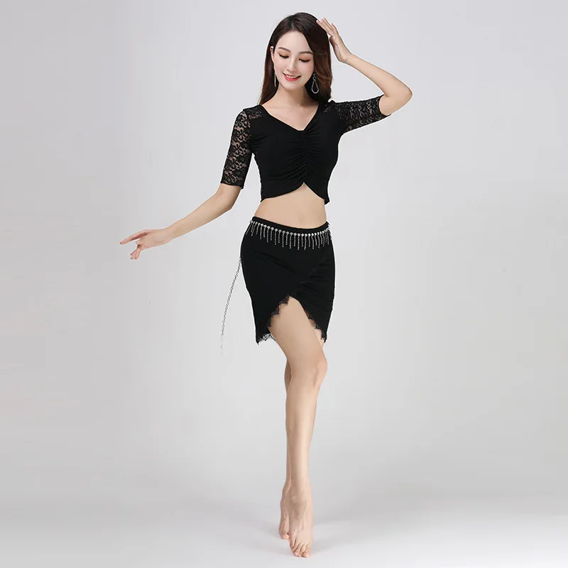 Dostosowany strój do ćwiczeń tańca brzucha, zestaw: duży top do tańca brzucha z modalu i koronki, sukienka do występów, krótka spódniczka.
