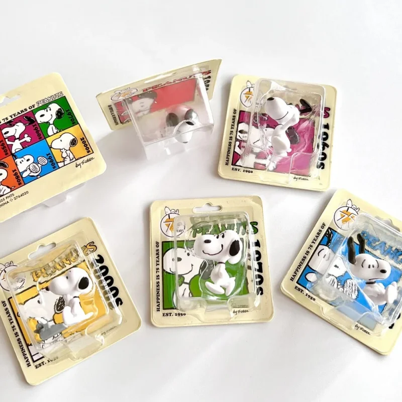 Genuíno bandai gashapon cápsula brinquedo anime snoopy mini fiugre 75th aniversário edição modelo em miniatura brinquedos saco pingente presentes