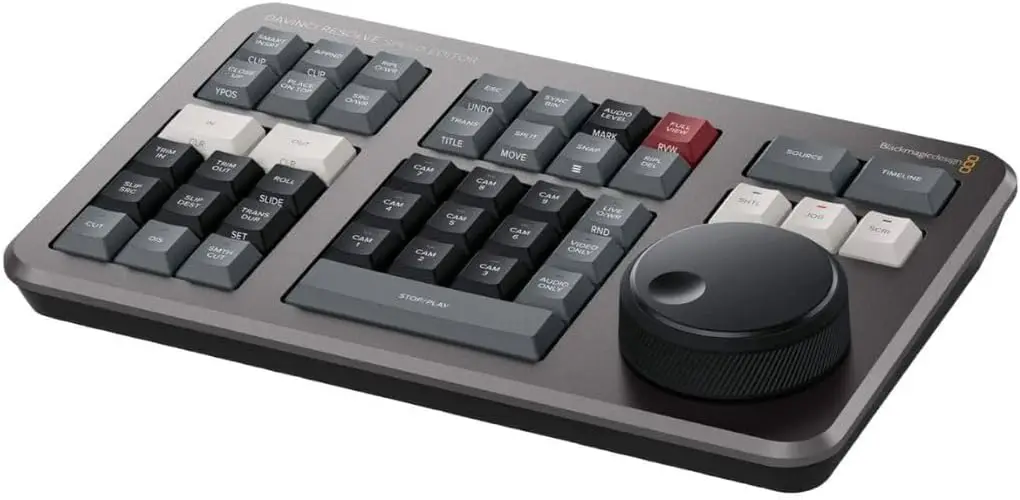 

Комплект редактора скорости с студии Davinci Resolve 18 (карта активации)