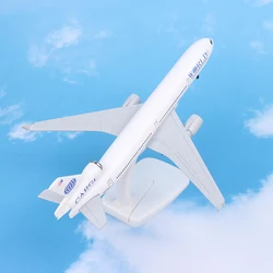 20CM Metal Aircraft Model 1:400 MeiGlobe MD-11 Metal Replica Alloy Material With Landing Gear Collectible Toys Boy Gift