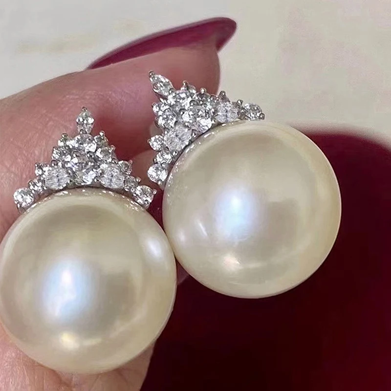 Huitan Luxury Imitation Pearl Drop Earrings Lady Engagement Accessories with Shiny Zirconia Delicate Elegant Jewelry for Wedding