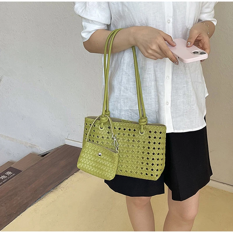 Taschenset, ausgehöhlte gewebte Schultertasche mit passender Geldbörse, lässige Damen-Sommerhandtasche mit Tragegriff, vielseitige weiche Tasche für den Arbeitsweg – Detail 8